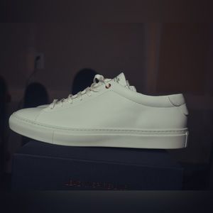 Good Man brand shoes, men’s size 10 1/2, all white. Versatile with all outfits